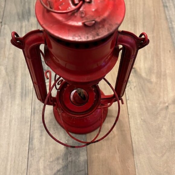 Vintage Jupiter 2 Kerosene Made in Poland Red Lantern, original, no glass dome - Picture 3 of 6